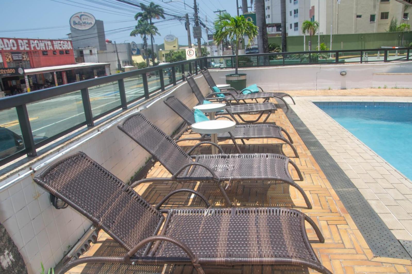 Plaza Ponta Negra